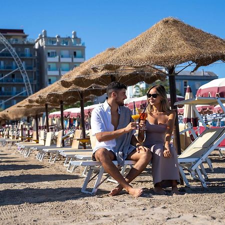 Hotel Thea Gabicce Mare Kültér fotó