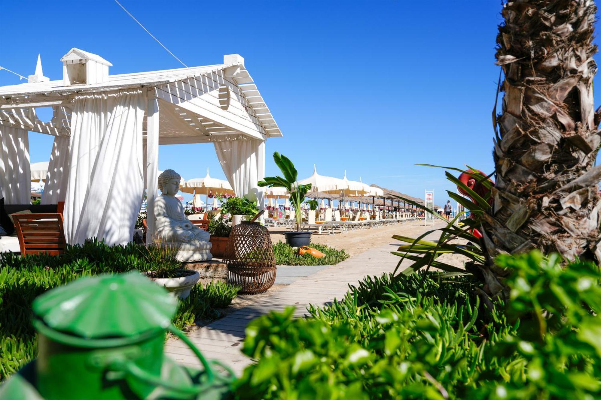 Hotel Thea Gabicce Mare Kültér fotó