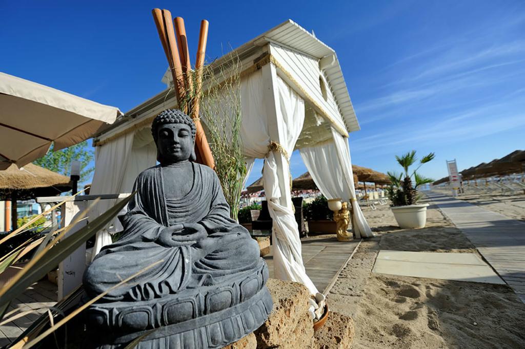 Hotel Thea Gabicce Mare Kültér fotó